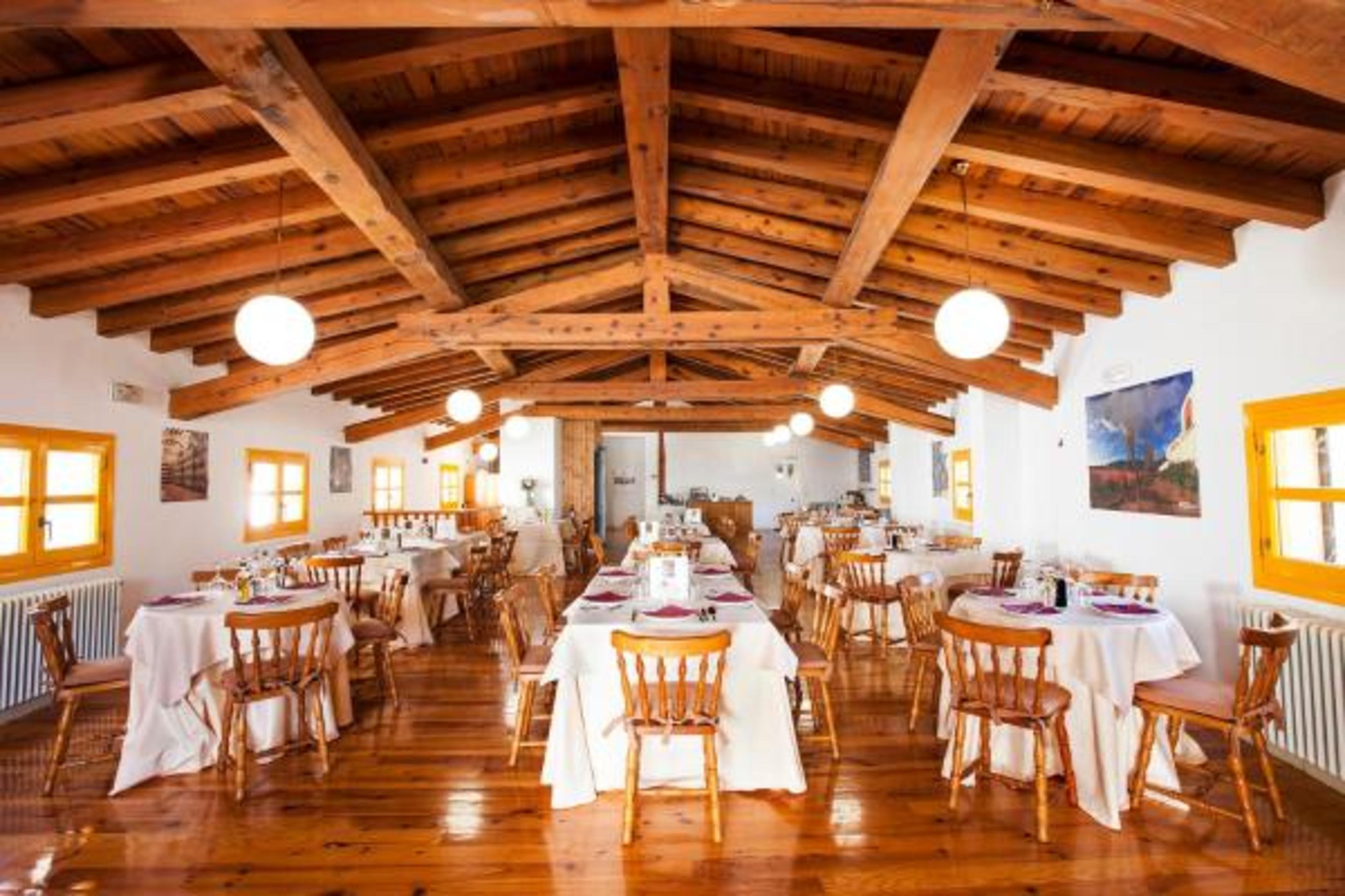 Posada Hoyos De Iregua บีโญสลาดา เด กาเมรอส ภายนอก รูปภาพ