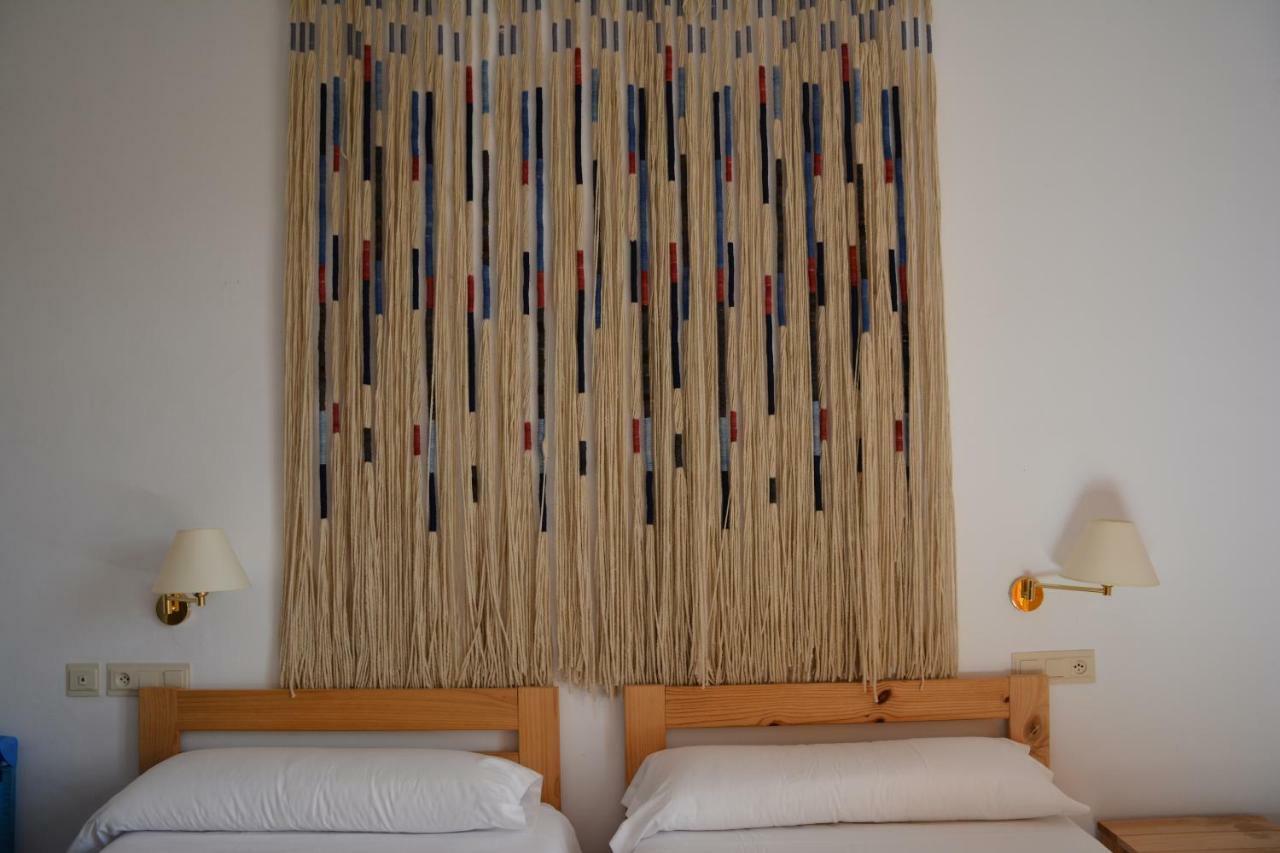 Posada Hoyos De Iregua บีโญสลาดา เด กาเมรอส ภายนอก รูปภาพ