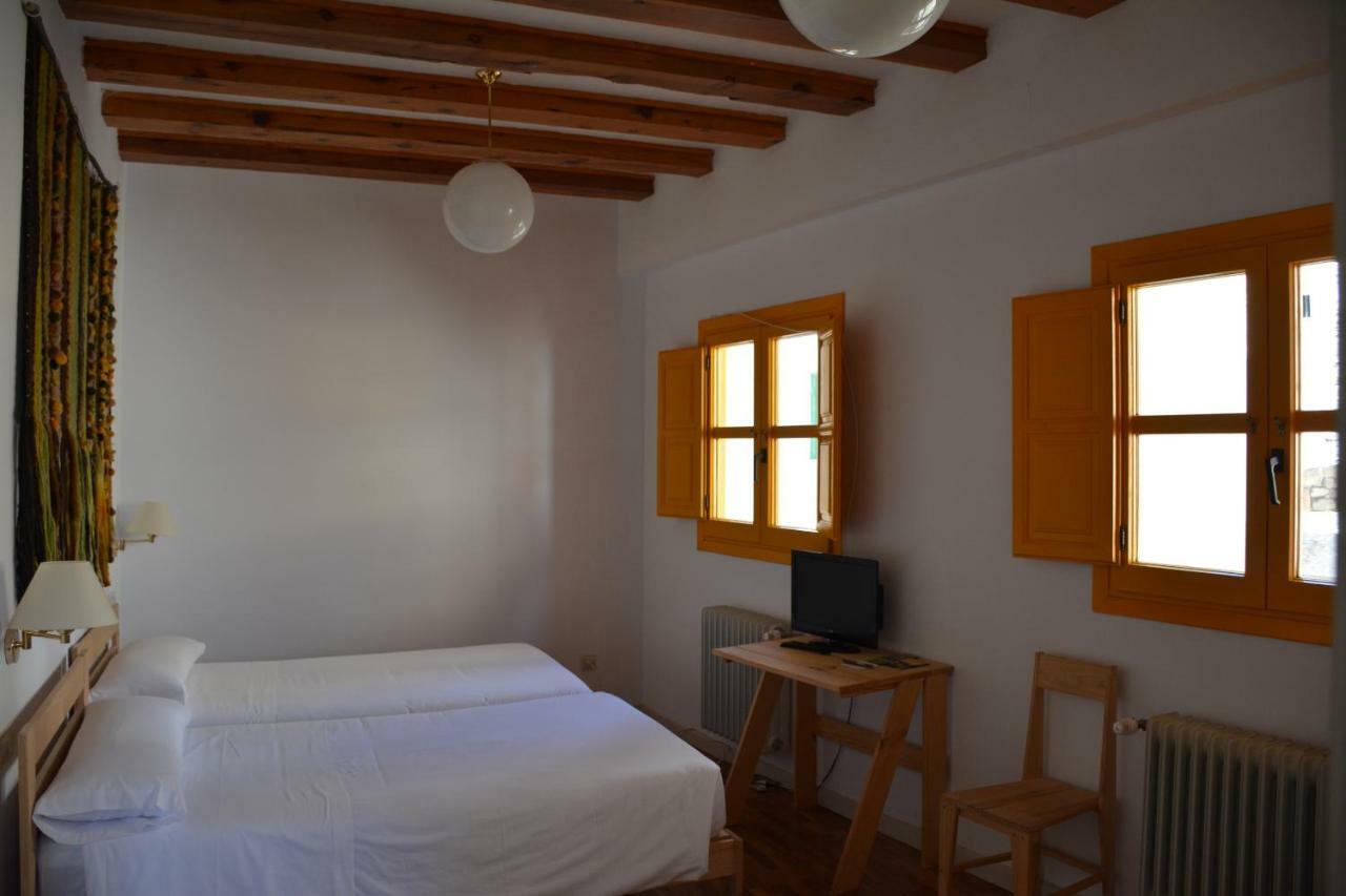 Posada Hoyos De Iregua บีโญสลาดา เด กาเมรอส ภายนอก รูปภาพ