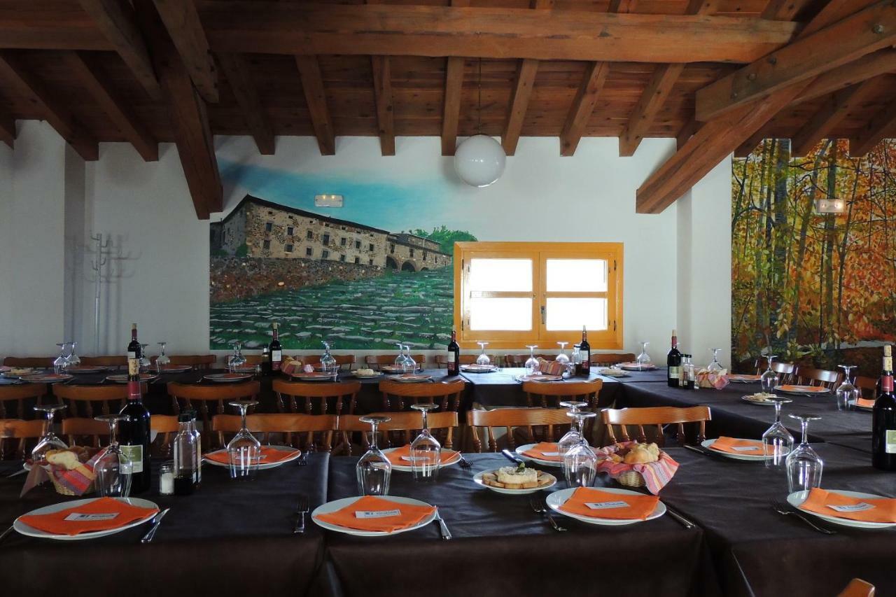 Posada Hoyos De Iregua บีโญสลาดา เด กาเมรอส ภายนอก รูปภาพ