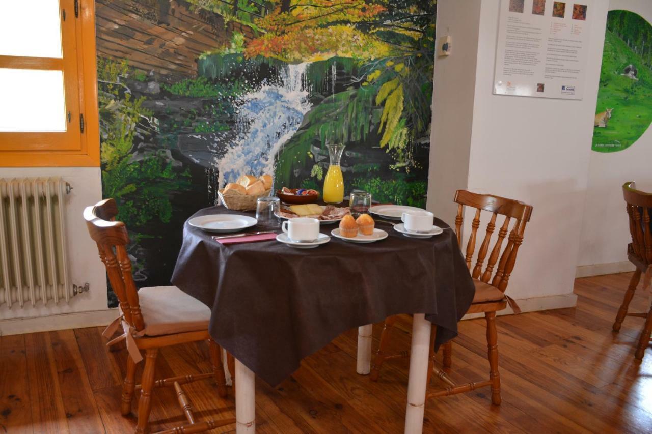 Posada Hoyos De Iregua บีโญสลาดา เด กาเมรอส ภายนอก รูปภาพ